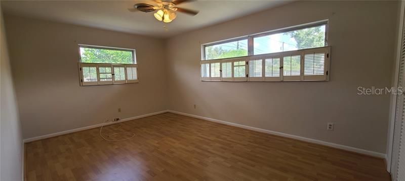 Active With Contract: $2,899 (3 beds, 2 baths, 2085 Square Feet)