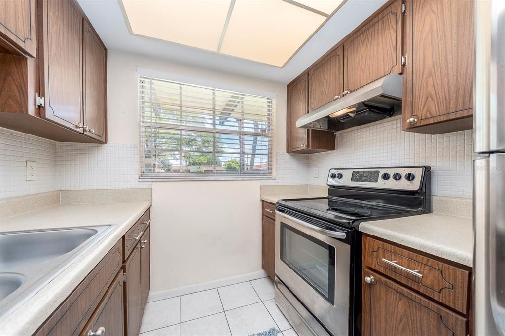 Recently Sold: $139,900 (1 beds, 1 baths, 755 Square Feet)