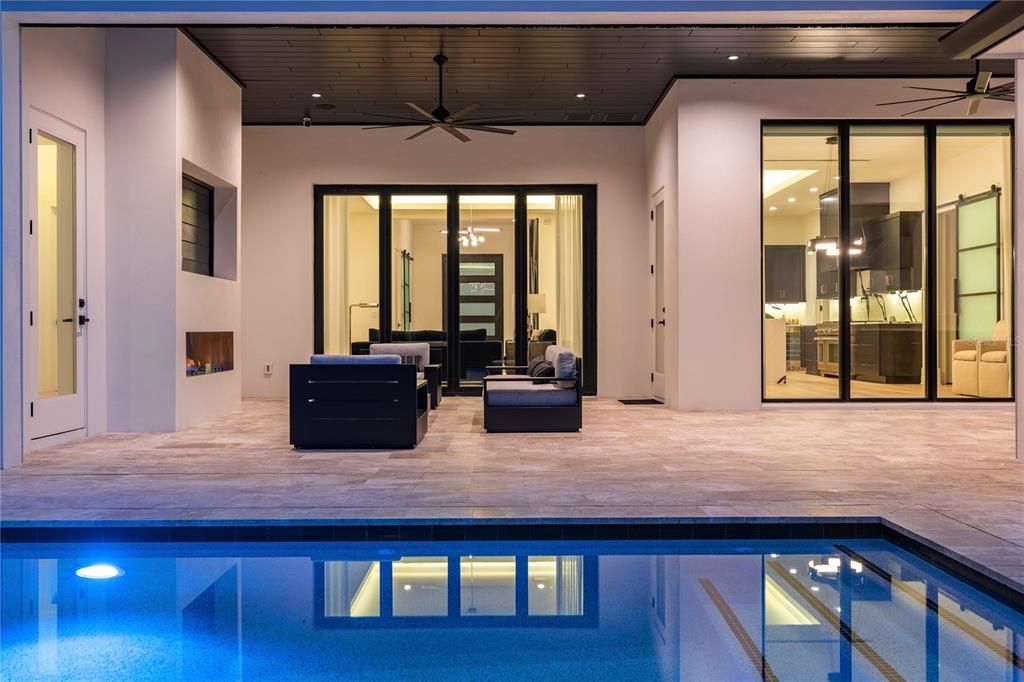 Recently Sold: $1,995,000 (4 beds, 3 baths, 2766 Square Feet)