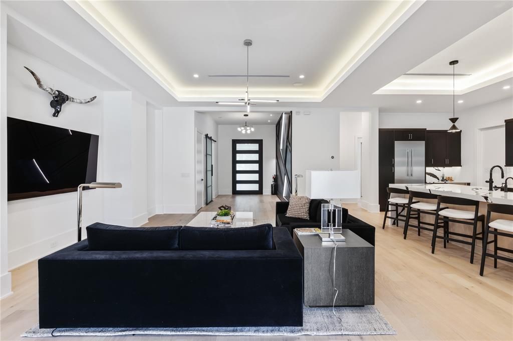 Recently Sold: $1,995,000 (4 beds, 3 baths, 2766 Square Feet)