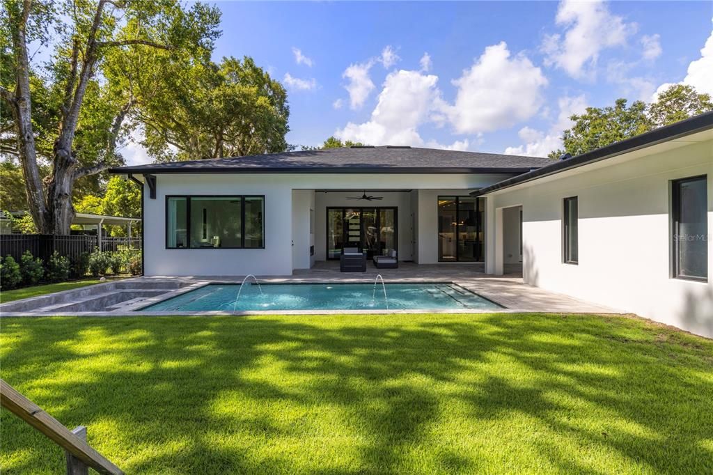 Recently Sold: $1,995,000 (4 beds, 3 baths, 2766 Square Feet)