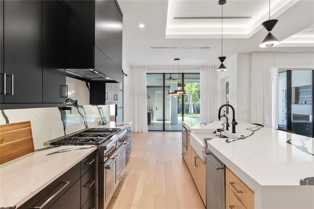 Recently Sold: $1,995,000 (4 beds, 3 baths, 2766 Square Feet)