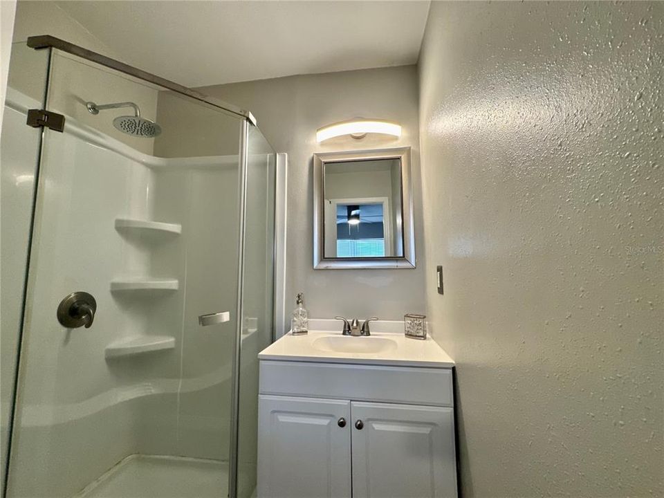 Recently Rented: $1,395 (2 beds, 2 baths, 831 Square Feet)