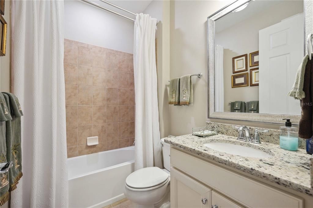 待售: $700,000 (3 贝兹, 2 浴室, 2013 平方英尺)