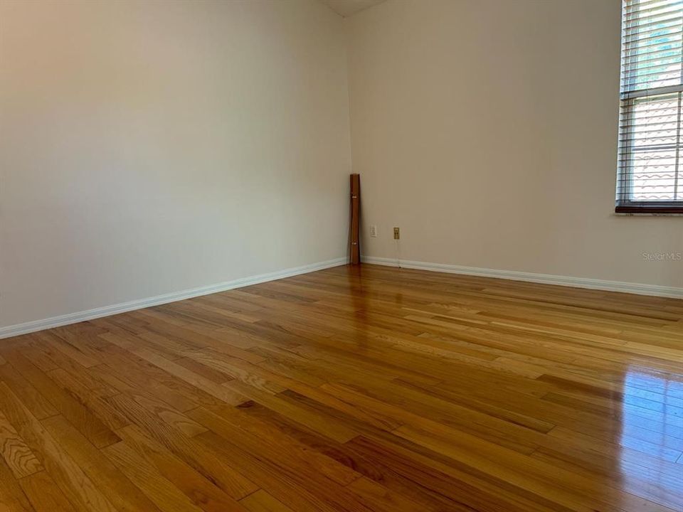 For Rent: $2,500 (3 beds, 2 baths, 1768 Square Feet)