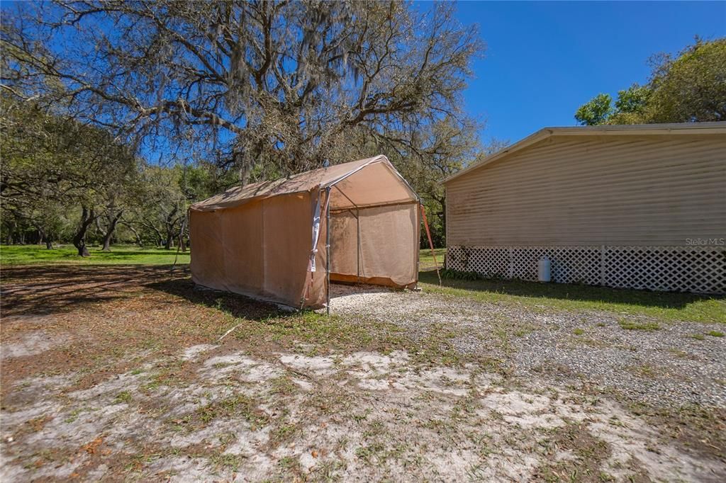 Recently Sold: $140,000 (3 beds, 2 baths, 960 Square Feet)