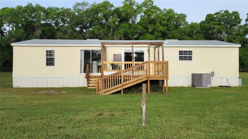 Recently Sold: $300,000 (3 beds, 2 baths, 1800 Square Feet)