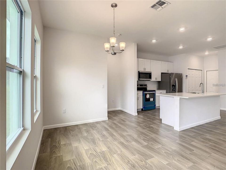 For Sale: $304,990 (4 beds, 2 baths, 1659 Square Feet)