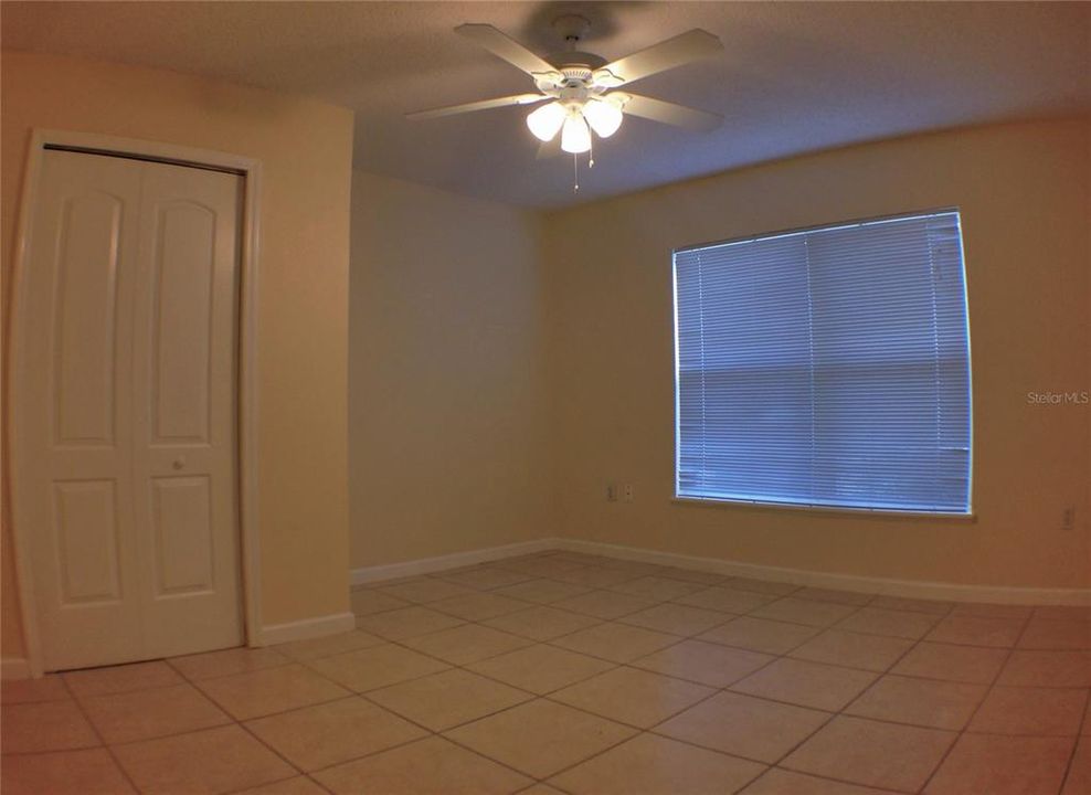 For Rent: $3,250 (4 beds, 2 baths, 2128 Square Feet)