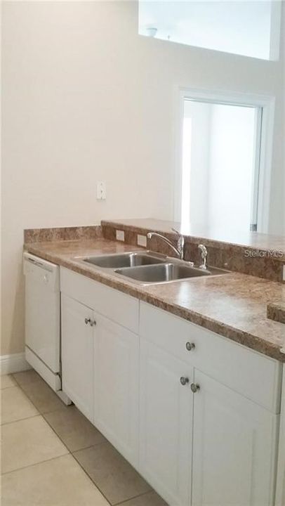 Recently Rented: $1,550 (1 beds, 1 baths, 700 Square Feet)