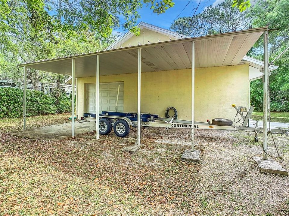 guest house carport