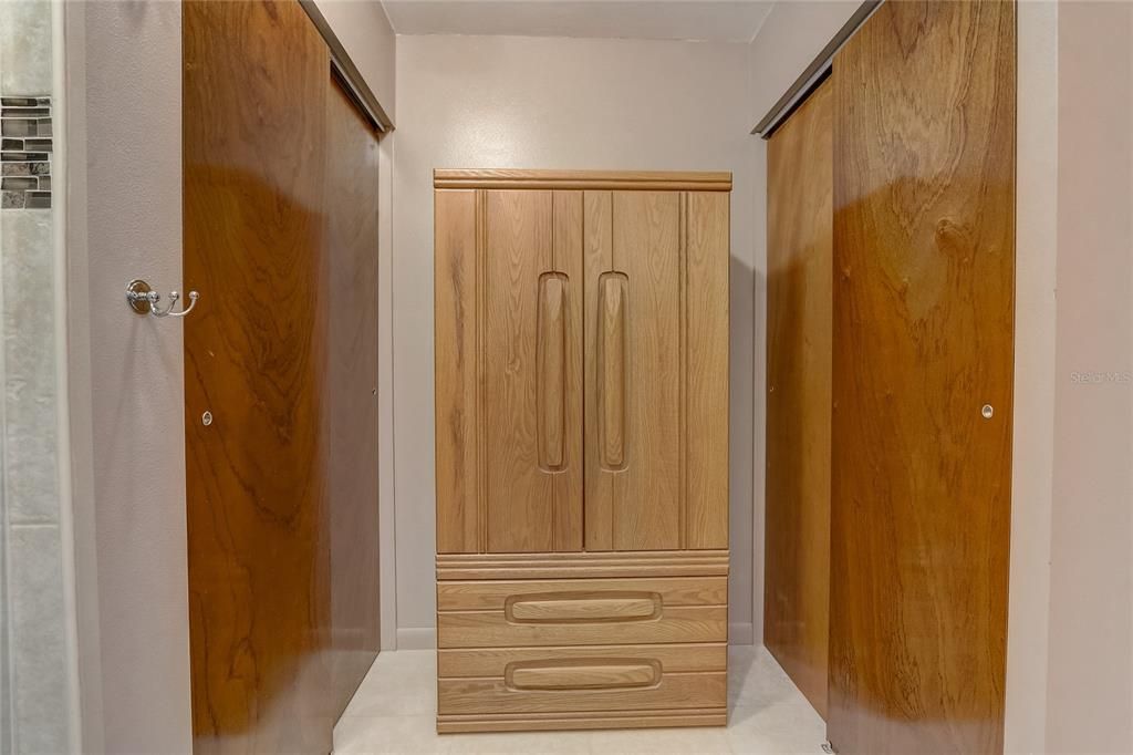 待售: $250,000 (3 贝兹, 2 浴室, 1356 平方英尺)