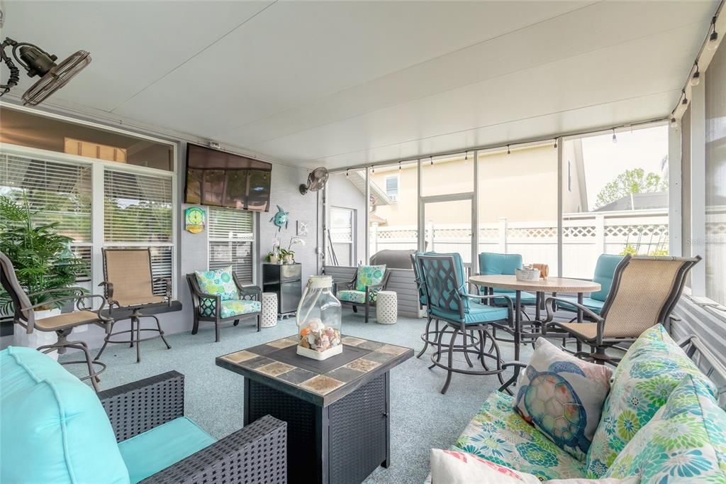 Active With Contract: $525,000 (4 beds, 2 baths, 2422 Square Feet)