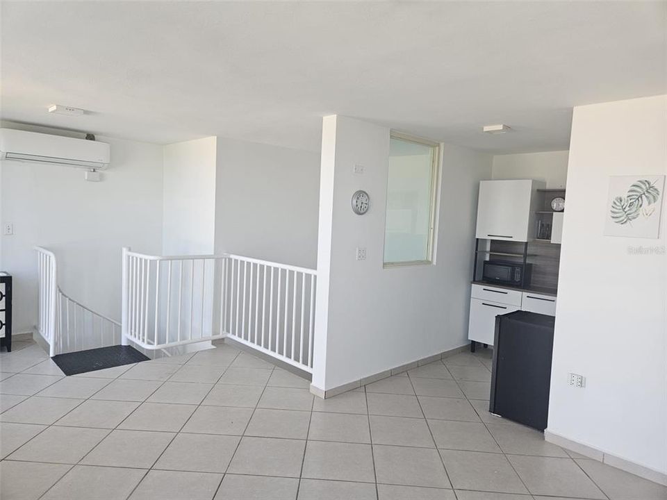 Recently Sold: $380,000 (3 beds, 2 baths, 1990 Square Feet)