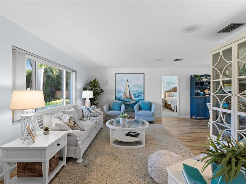 Active With Contract: $1,200,000 (3 beds, 2 baths, 1750 Square Feet)