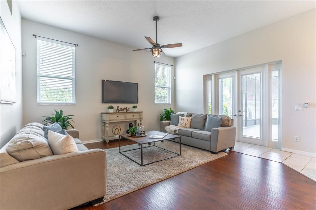 Active With Contract: $580,000 (4 beds, 3 baths, 2696 Square Feet)