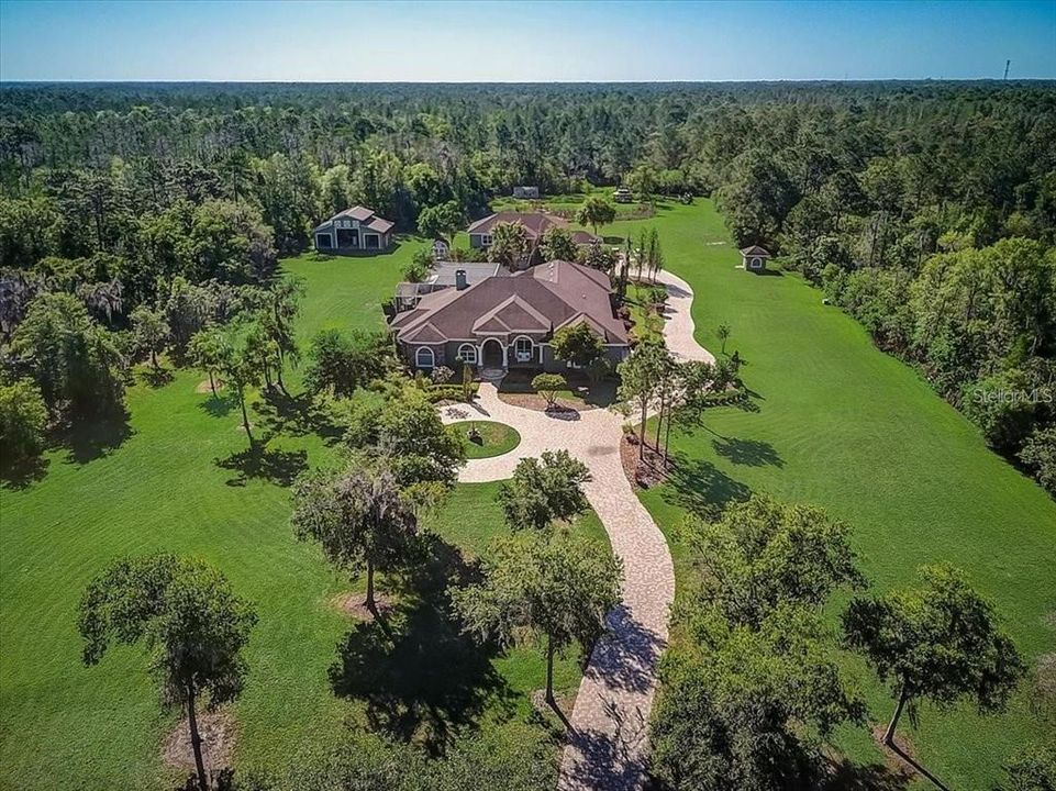 Recently Sold: $2,000,000 (6 beds, 6 baths, 7996 Square Feet)