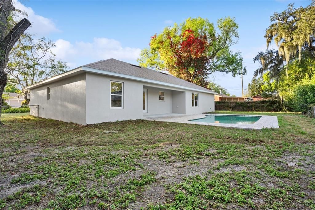 Active With Contract: $389,950 (3 beds, 2 baths, 1616 Square Feet)