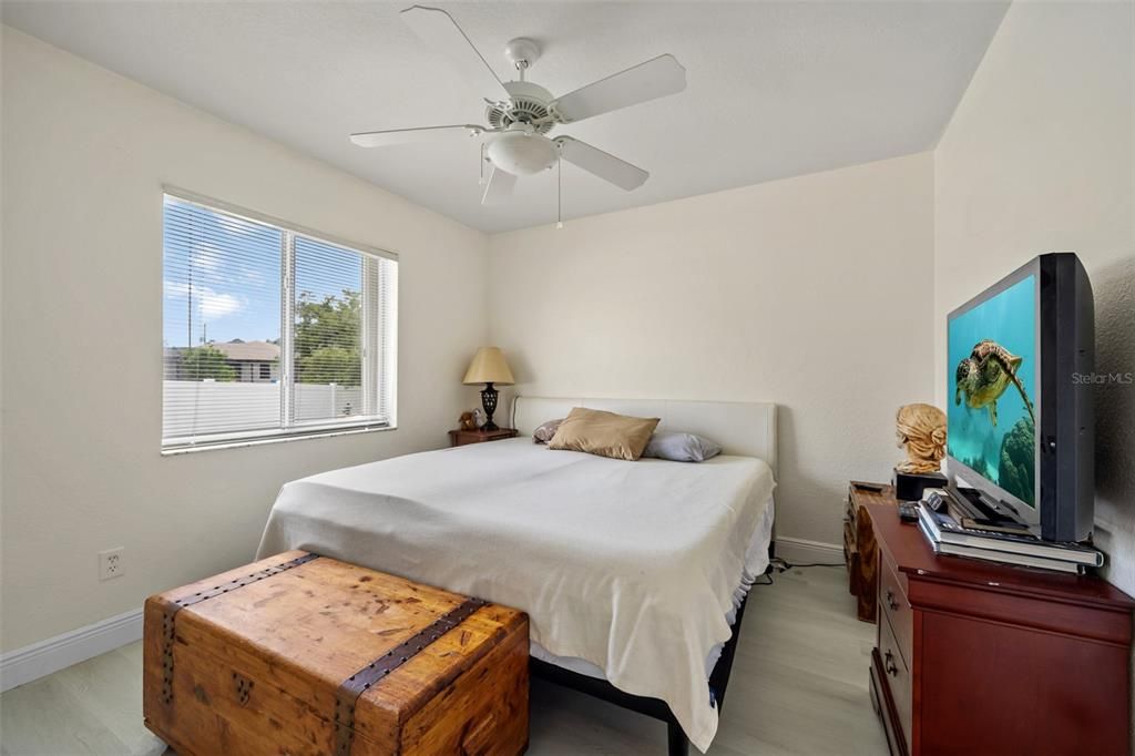 Active With Contract: $397,000 (3 beds, 2 baths, 1976 Square Feet)