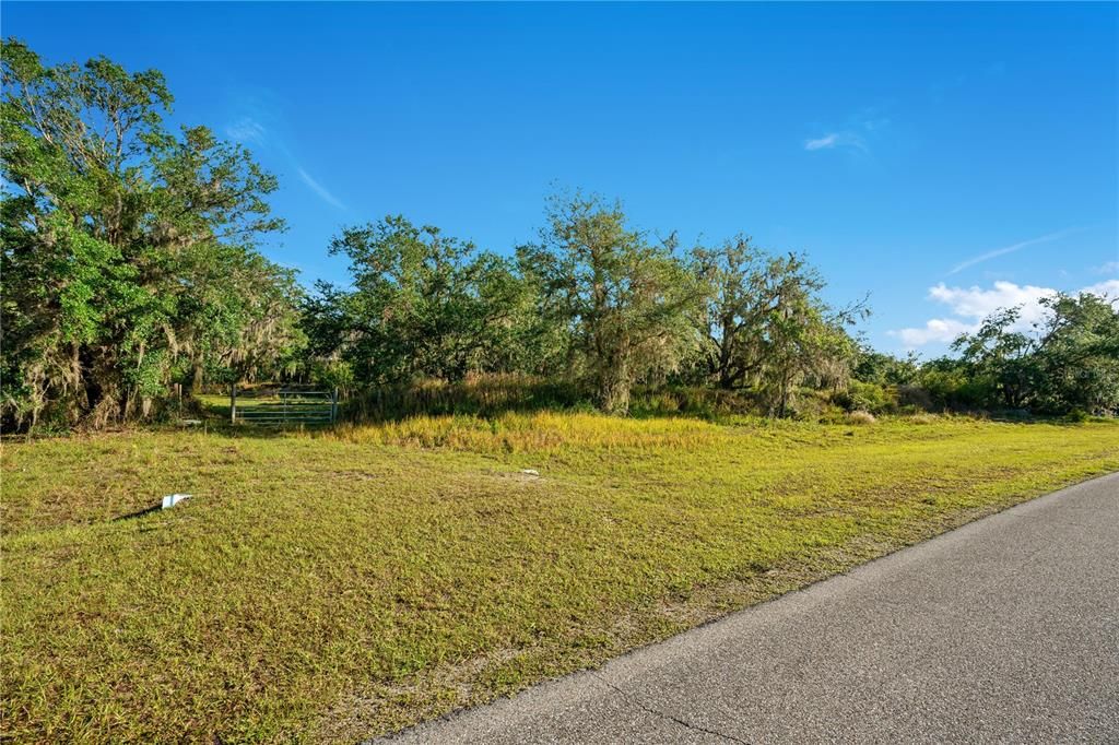 Vendido Recientemente: $225,000 (6.33 acres)