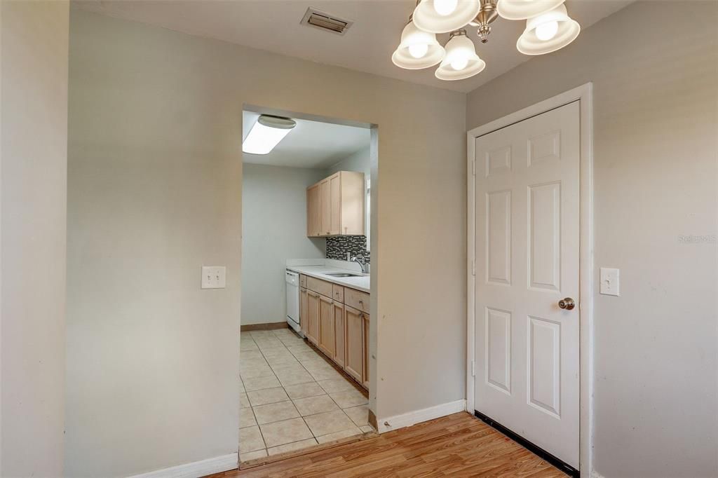 For Sale: $246,500 (3 beds, 2 baths, 1026 Square Feet)