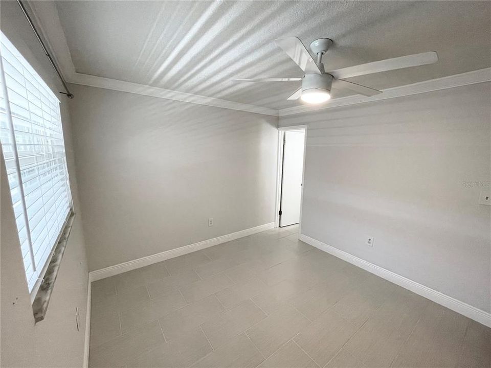 For Sale: $239,900 (2 beds, 2 baths, 956 Square Feet)