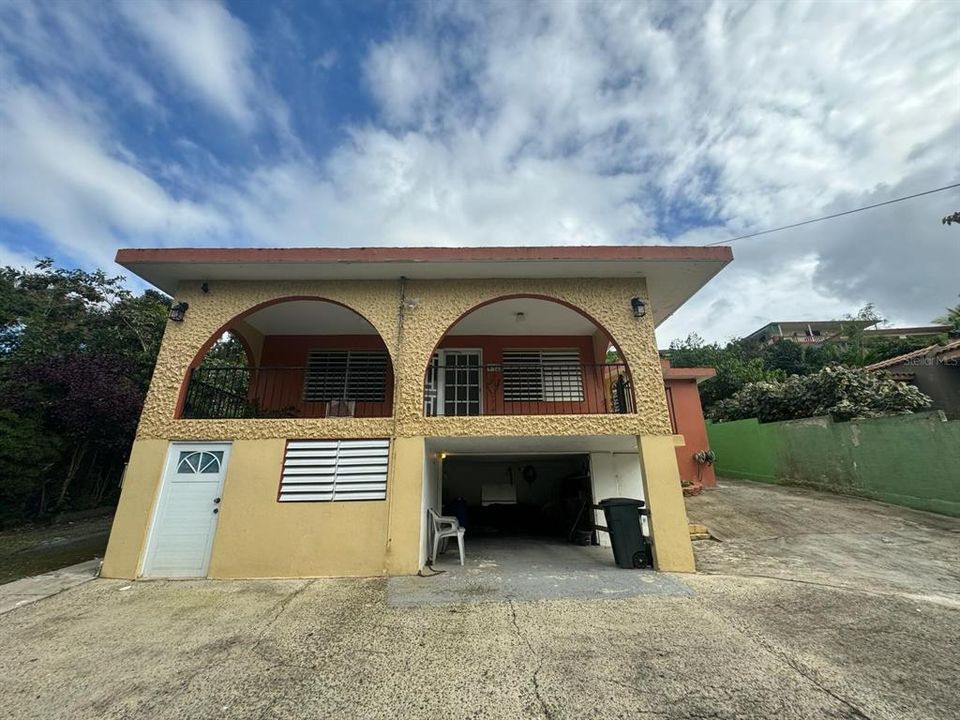 Vendido Recientemente: $188,000 (3 camas, 3 baños, 1267 Pies cuadrados)