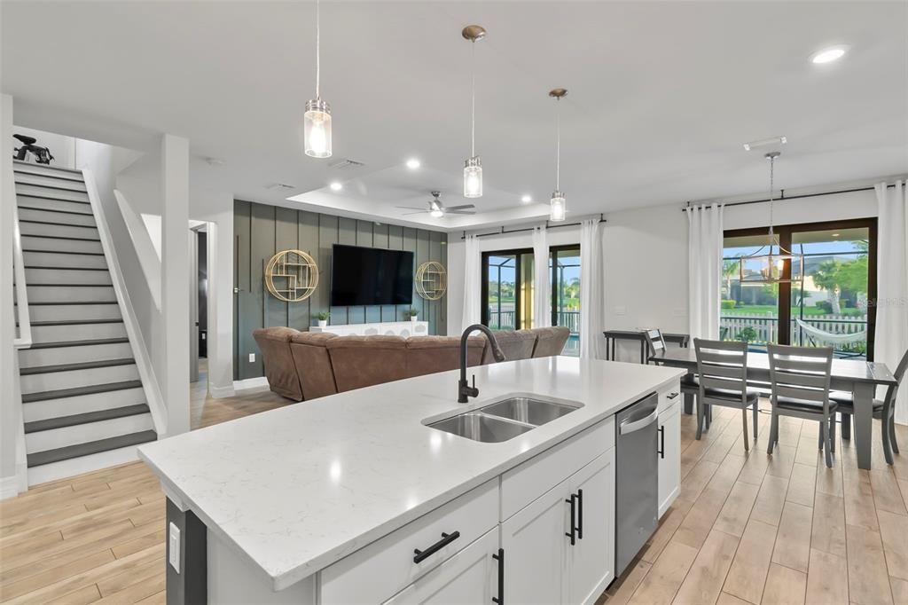 Active With Contract: $610,000 (5 beds, 3 baths, 2857 Square Feet)