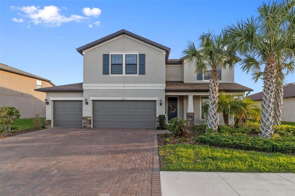 Active With Contract: $610,000 (5 beds, 3 baths, 2857 Square Feet)