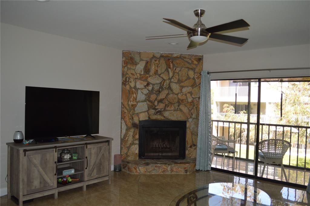 For Sale: $430,000 (2 beds, 2 baths, 1445 Square Feet)