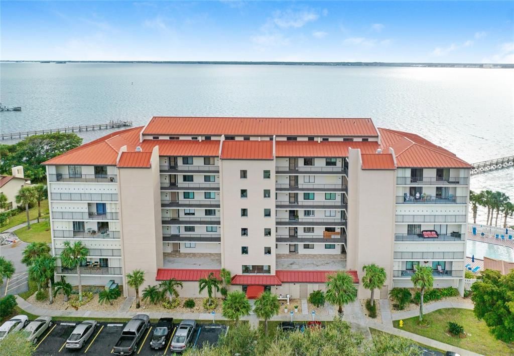 Recently Sold: $510,000 (2 beds, 2 baths, 1375 Square Feet)