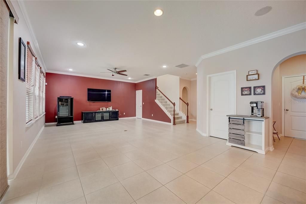 For Sale: $555,000 (4 beds, 2 baths, 2554 Square Feet)