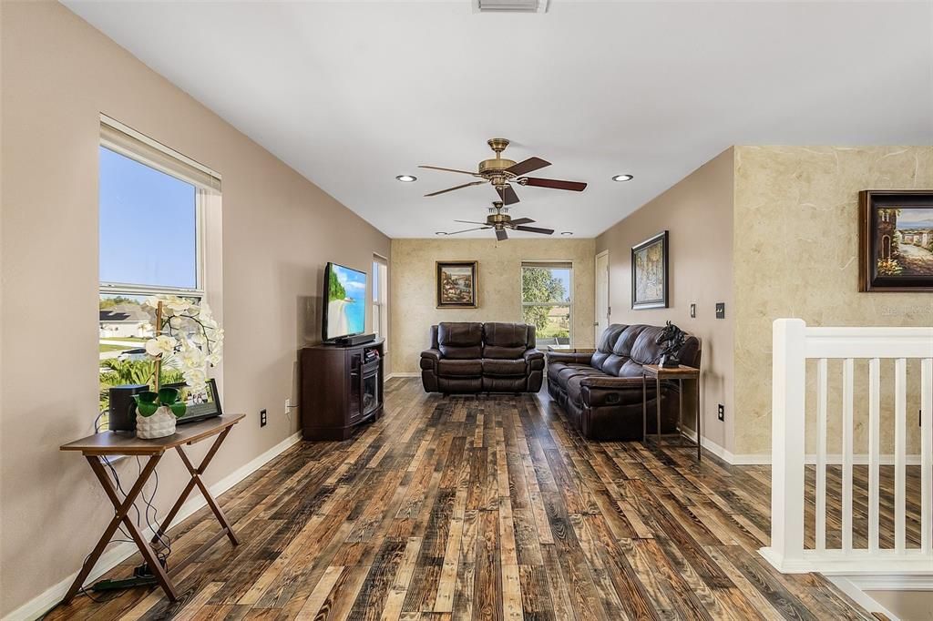 For Sale: $749,000 (5 beds, 2 baths, 2858 Square Feet)
