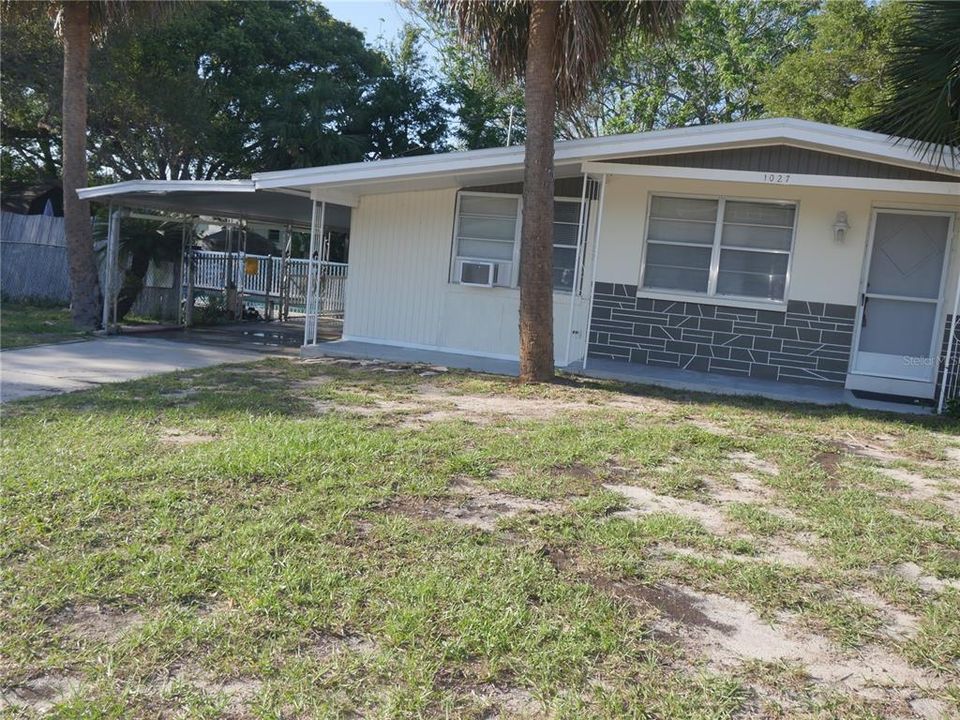 Recently Rented: $2,550 (3 beds, 2 baths, 1096 Square Feet)