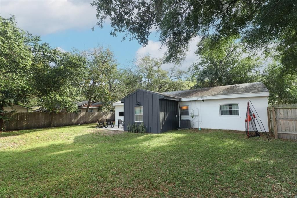 Recently Sold: $345,000 (3 beds, 1 baths, 1184 Square Feet)