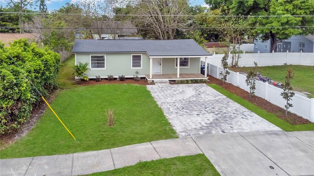 Recently Sold: $249,900 (3 beds, 1 baths, 920 Square Feet)