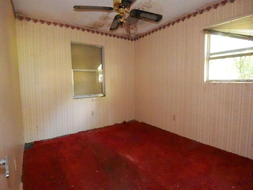 For Sale: $76,000 (3 beds, 1 baths, 1140 Square Feet)