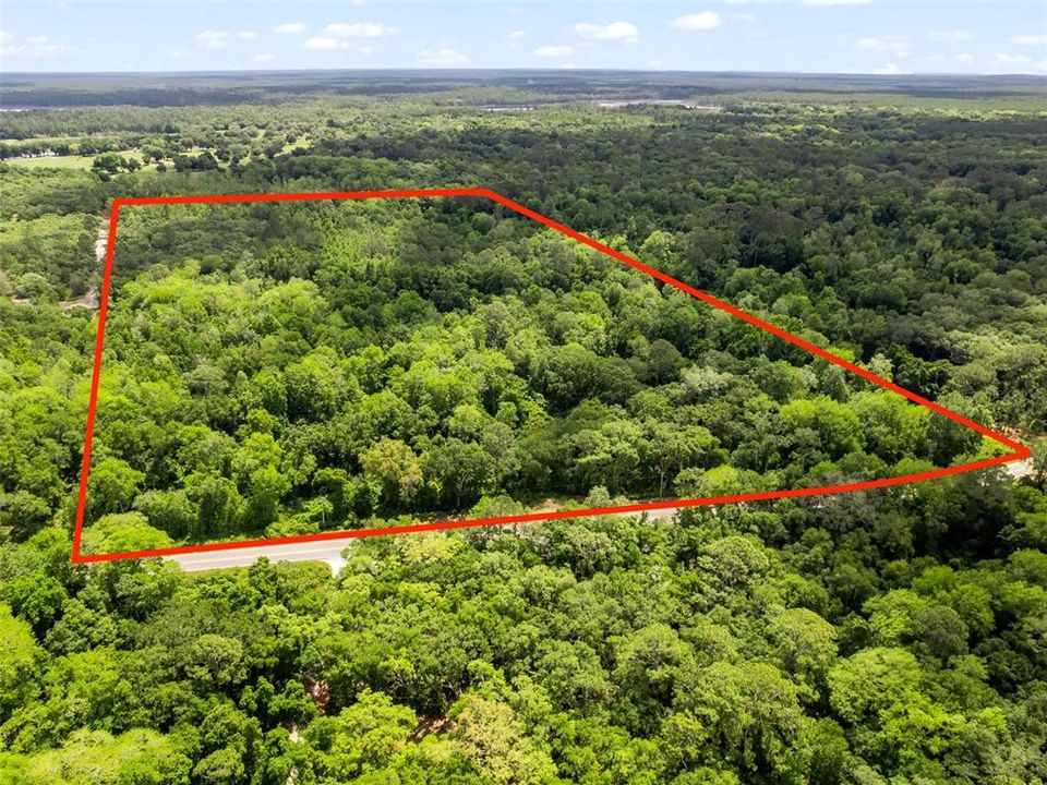 En Venta: $600,000 (43.88 acres)