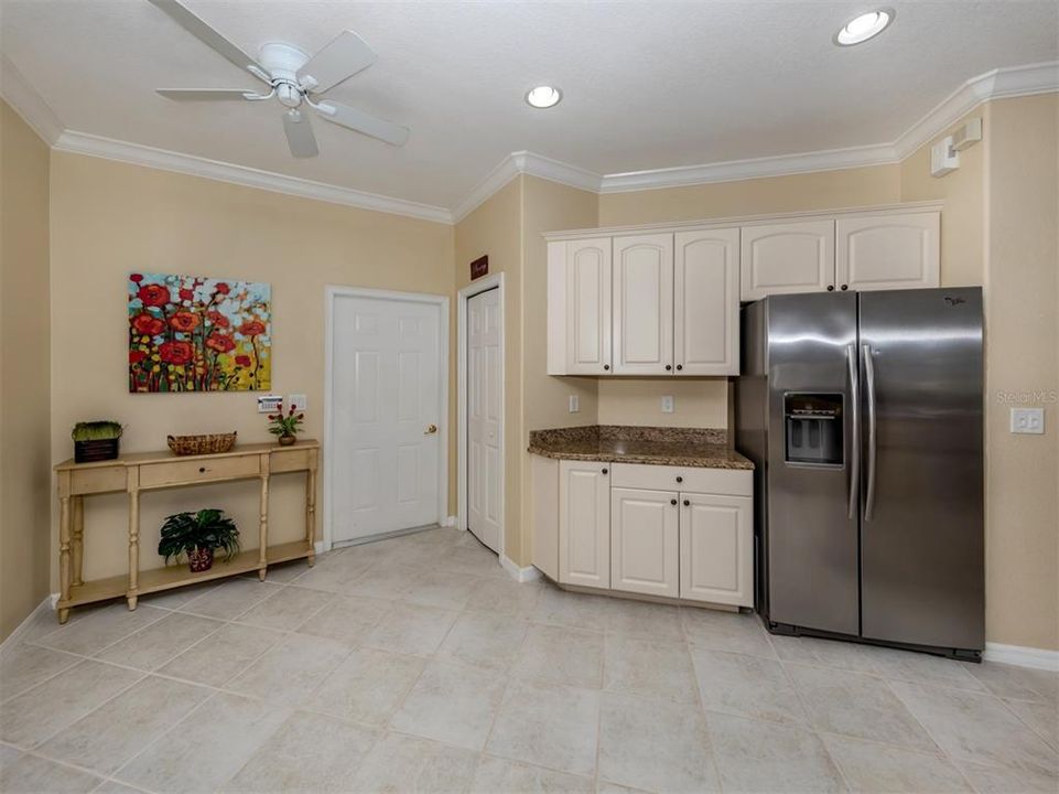 For Sale: $559,000 (2 beds, 2 baths, 1683 Square Feet)