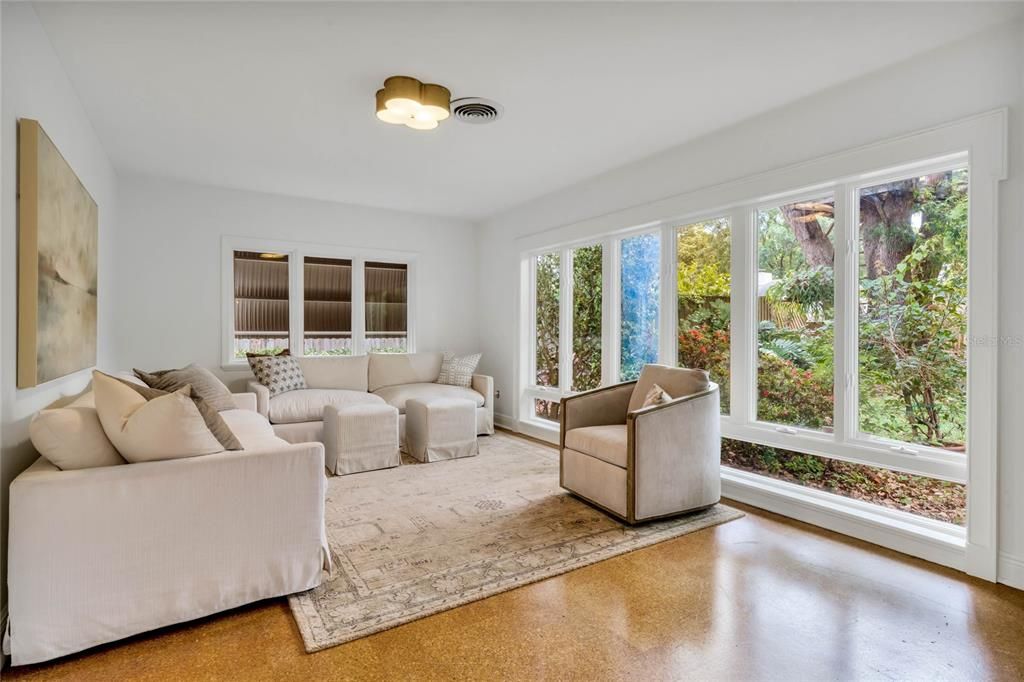 Recently Sold: $825,000 (3 beds, 2 baths, 2169 Square Feet)