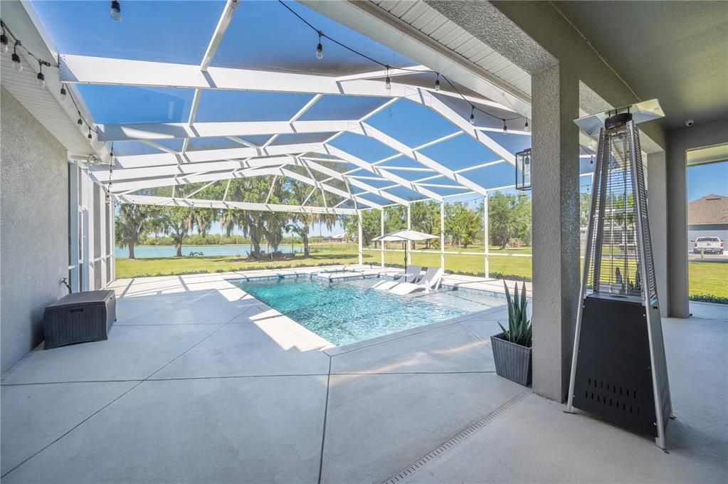 Screened in pool with Lake views!