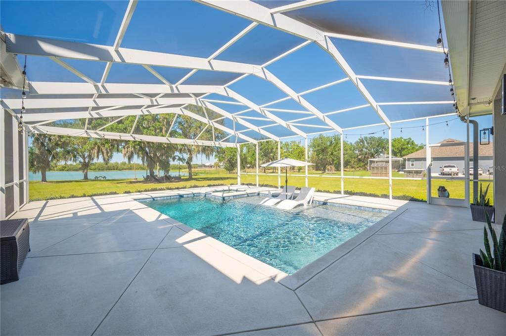 Screened in pool with Lake views!