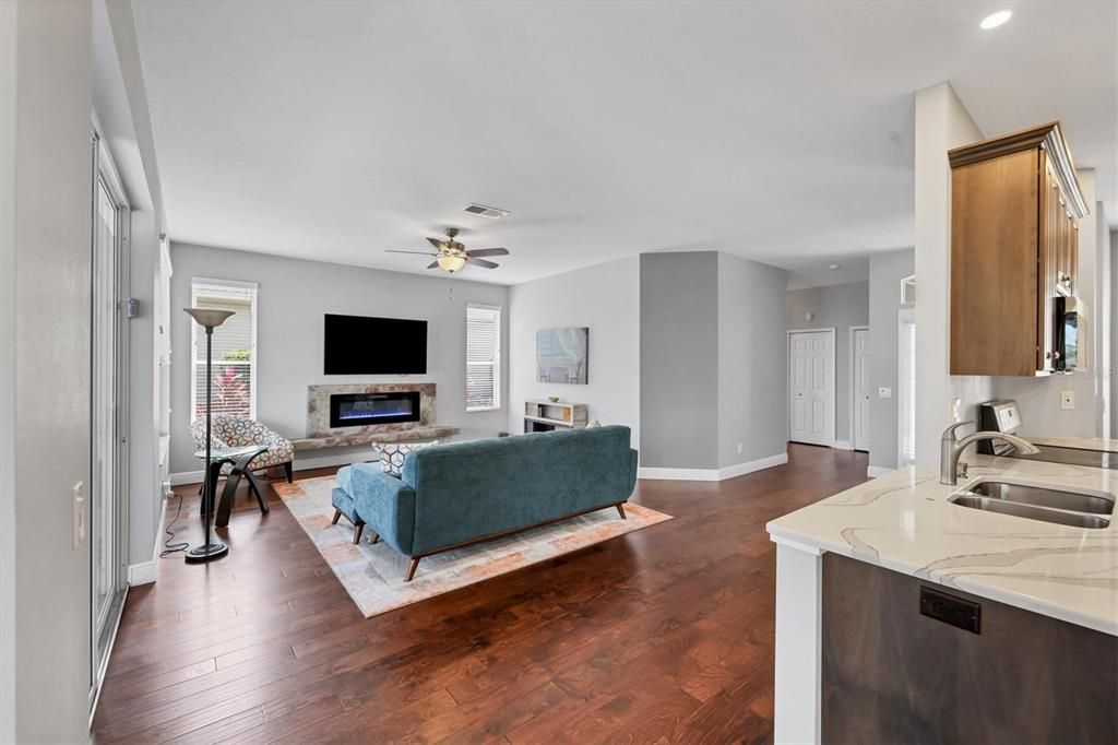 Recently Sold: $649,000 (3 beds, 2 baths, 1763 Square Feet)