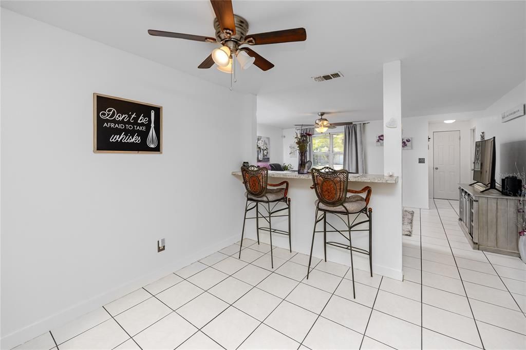For Sale: $399,000 (4 beds, 2 baths, 1194 Square Feet)