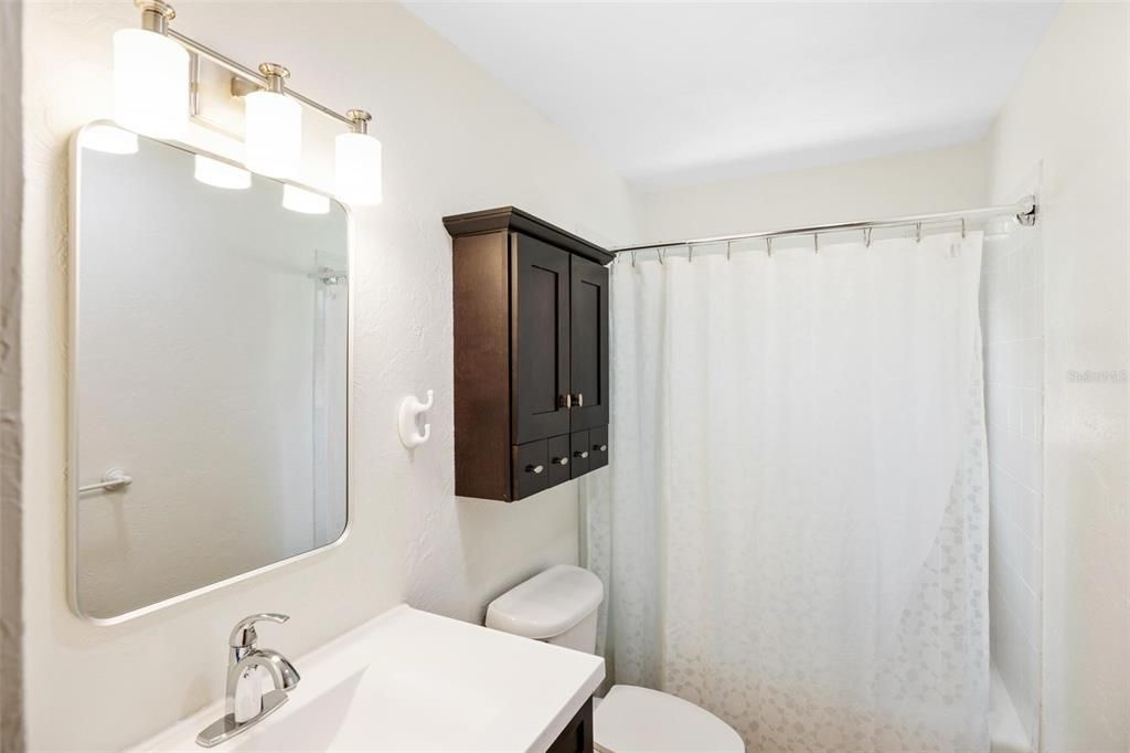 Active With Contract: $899,000 (3 beds, 2 baths, 2632 Square Feet)