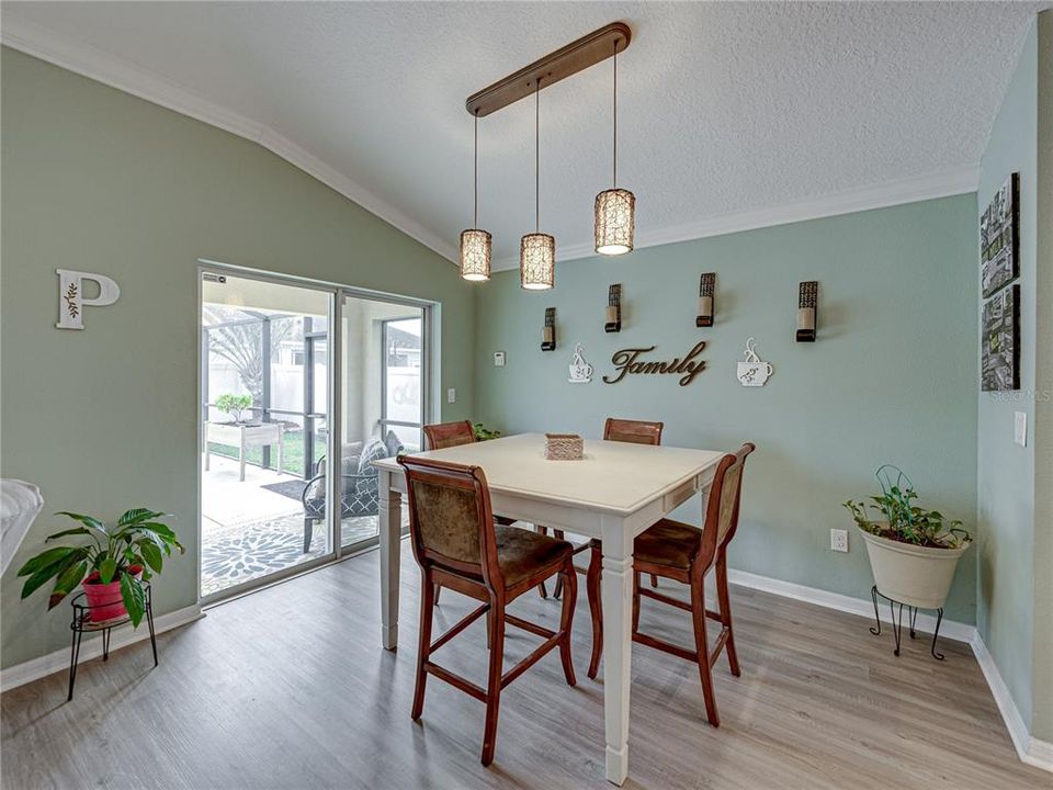 Active With Contract: $450,000 (3 beds, 2 baths, 1798 Square Feet)