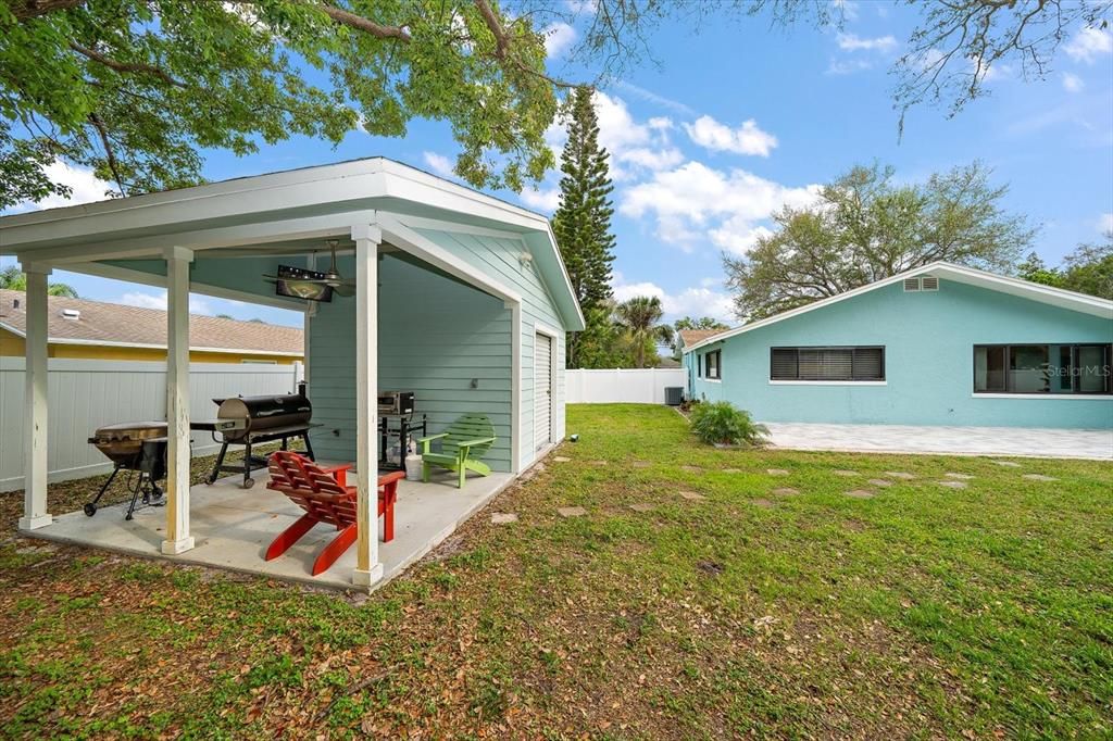 Recently Sold: $549,000 (3 beds, 2 baths, 1756 Square Feet)