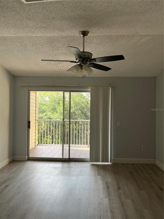 For Rent: $2,000 (3 beds, 2 baths, 1180 Square Feet)