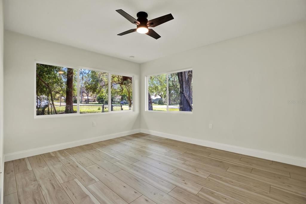 Active With Contract: $379,900 (3 beds, 2 baths, 2316 Square Feet)