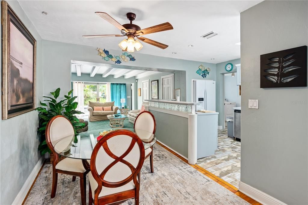 Active With Contract: $569,000 (3 beds, 3 baths, 2010 Square Feet)